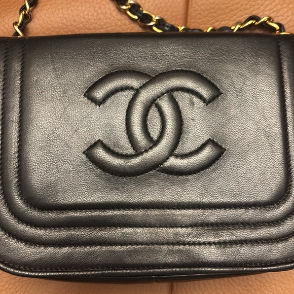 CHANEL Vintage Full Flap Small Chain Shoulder Bag Black CC w/Chanel Beauty Gift - Picture 17 of 17